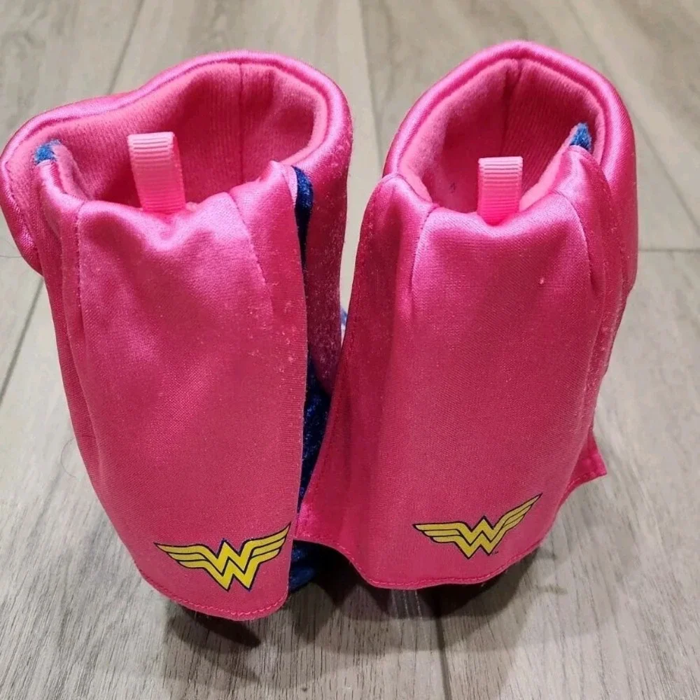 DC Comic Wonder Woman Toddler Pink House Shoes Slippers Size S‎ 5/6